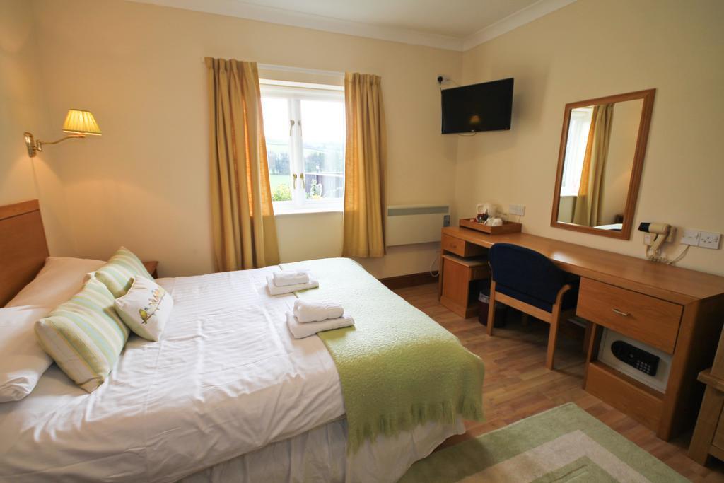 Llety Ceiro Guesthouse อาเบอรีสวิท ภายนอก รูปภาพ